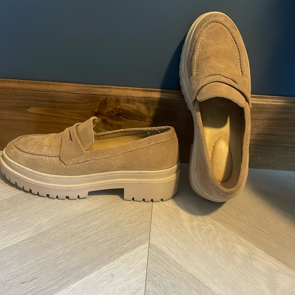 Portland Leather Goods, Patina Zoe Chunky Suede Loafers, size 9 - Picture 1 of 5